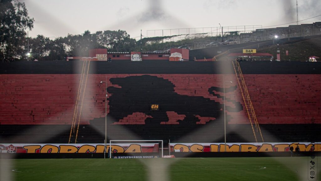 Jogadores de futebol em campo