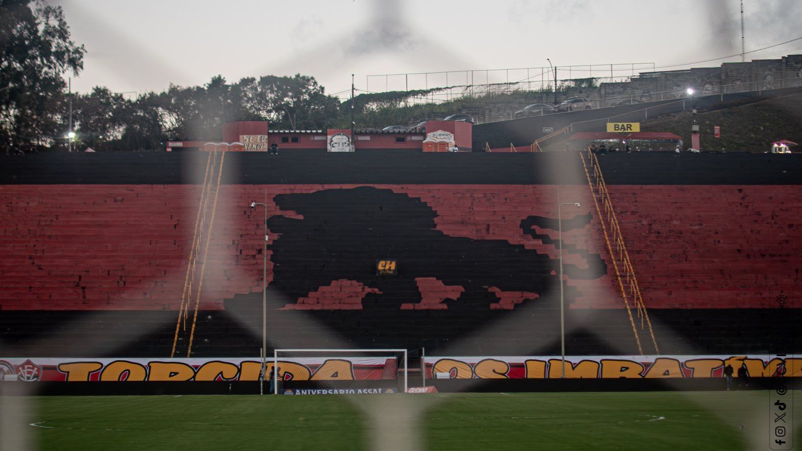 Jogadores de futebol em campo